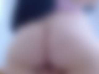 isabel-24's Live Sex Cam Show