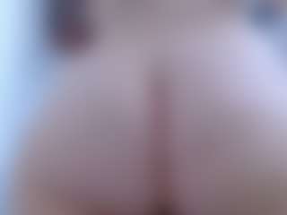 isabel-24's Live Sex Cam Show