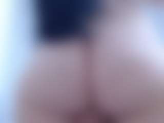 isabel-24's Live Sex Cam Show