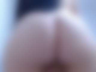 isabel-24's Live Sex Cam Show