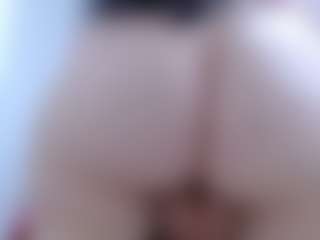isabel-24's Live Sex Cam Show