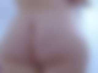 isabel-24's Live Sex Cam Show