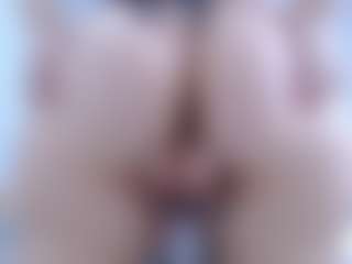 isabel-24's Live Sex Cam Show