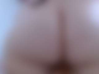 isabel-24's Live Sex Cam Show