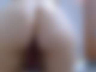 isabel-24's Live Sex Cam Show