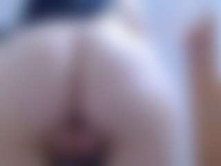 isabel-24's Live Sex Cam Show