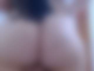 isabel-24's Live Sex Cam Show
