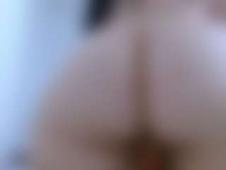 isabel-24's Live Sex Cam Show