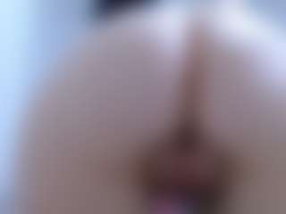 isabel-24's Live Sex Cam Show