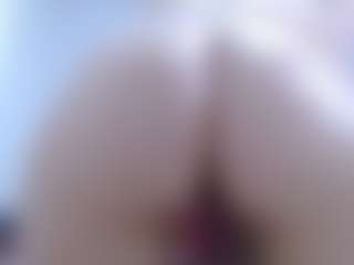 isabel-24's Live Sex Cam Show