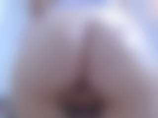isabel-24's Live Sex Cam Show
