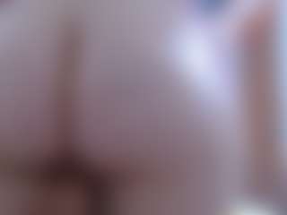 isabel-24's Live Sex Cam Show