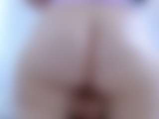 isabel-24's Live Sex Cam Show