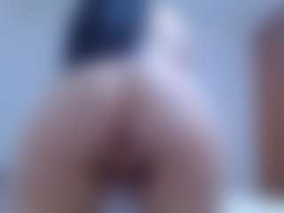isabel-24's Live Sex Cam Show