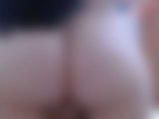isabel-24's Live Sex Cam Show