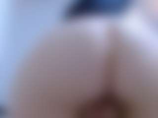 isabel-24's Live Sex Cam Show