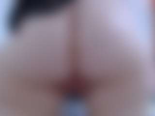 isabel-24's Live Sex Cam Show