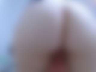 isabel-24's Live Sex Cam Show