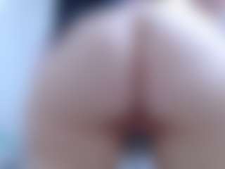 isabel-24's Live Sex Cam Show