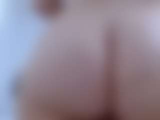 isabel-24's Live Sex Cam Show