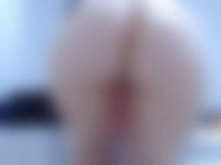 isabel-24's Live Sex Cam Show