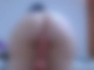 isabel-24's Live Sex Cam Show