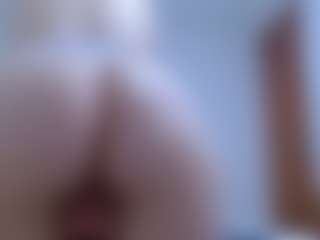 isabel-24's Live Sex Cam Show