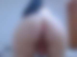 isabel-24's Live Sex Cam Show
