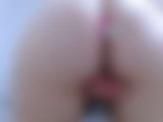 isabel-24's Live Sex Cam Show