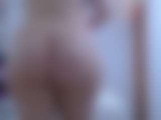 Live cam show with isabel-24 - Fingers on Camsoda
