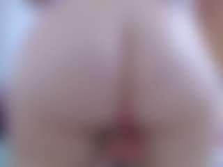 isabel-24's Live Sex Cam Show