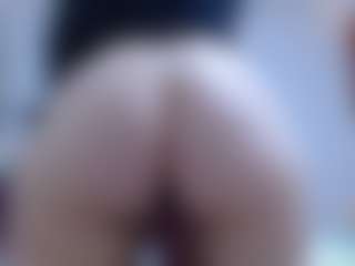 isabel-24's Live Sex Cam Show