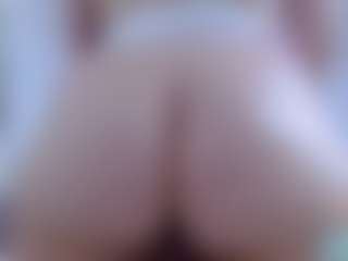 isabel-24's Live Sex Cam Show