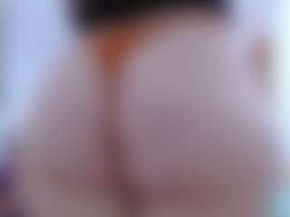 isabel-24's Live Sex Cam Show