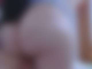 isabel-24's Live Sex Cam Show