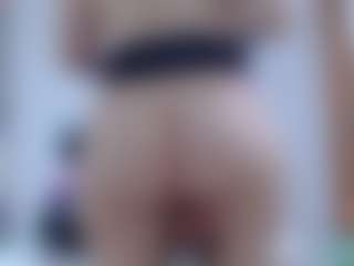 isabel-24's Live Sex Cam Show