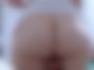 isabel-24's Live Sex Cam Show
