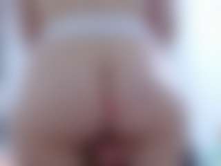 isabel-24's Live Sex Cam Show