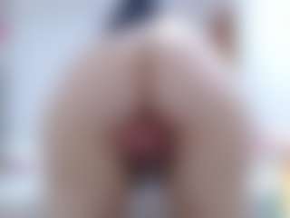 isabel-24's Live Sex Cam Show