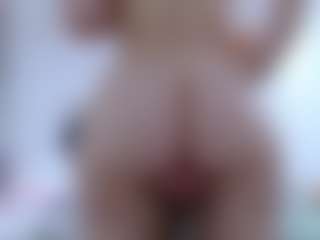 isabel-24's Live Sex Cam Show