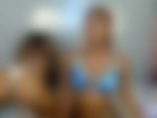 Live cam show with Kattiebirdie - Small Tits on Dare Cams