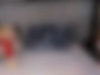Live cam show with Kyla - Average on StripNow
