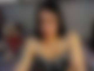 Live cam show with Kyla - Shaved Pussy on livesuperchat.net