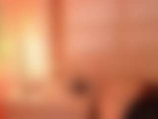 Live cam show with LilyCollins18 - Gray Eyes on sexytreat.net