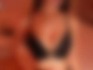 LilyCollins18's Live Sex Cam Show
