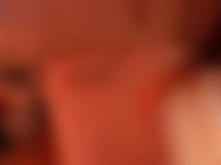 Live cam show with LilyCollins18 - Gray Eyes on SmokeAndPoke