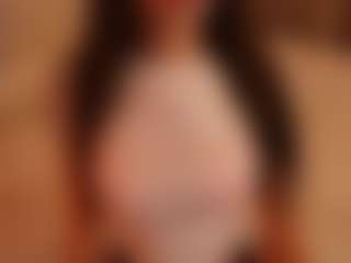Live cam show with LilyCollins18 - Mature on chickslive.net