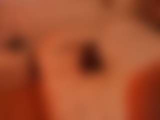 Live cam show with LilyCollins18 - Gray Eyes on madthumbs