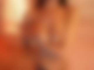 Live cam show with LilyCollins18 - Athletic on Camsoda