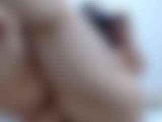 pamelaa-19's Live Sex Cam Show